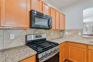 329 Sandy Springs Dr, Griffin, GA 30223 - Photo 30