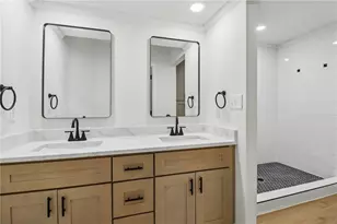 135 Willow Lake Ln, Sharpsburg, GA 30277 - Photo 18