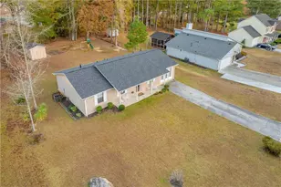 7135 Hania Dr, Fairburn, GA 30213 - Photo 2