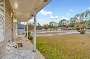 7135 Hania Dr, Fairburn, GA 30213 - Photo 6