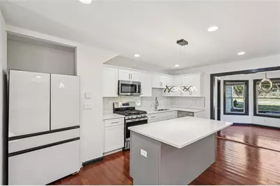 1689 Derry Avenue SW, Atlanta, GA 30310 - Photo 10