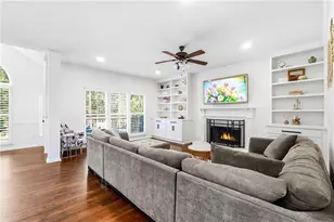 250 Rose Meadow Ln, Alpharetta, GA 30005 - Photo 4