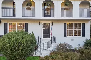 4894 Macbain Ln, Dunwoody, GA 30360 - Photo 8