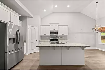 65 Academy Street, Pendergrass, GA 30567 - Photo 4