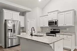 65 Academy St, Pendergrass, GA 30567 - Photo 6