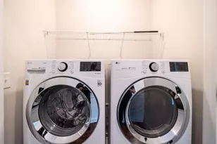 915 Katie Kerr Dr, Decatur, GA 30030 - Photo 24