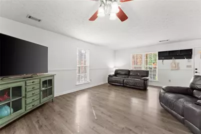 5109 Peach Mountain Circle, Gainesville, GA 30507 - Photo 10