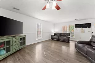 5109 Peach Mountain Cir, Gainesville, GA 30507 - Photo 10