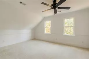 4070 Runnymede Dr SW, Lilburn, GA 30047 - Photo 36
