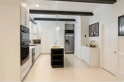 4070 Runnymede Drive SW, Lilburn, GA 30047 - Photo 12