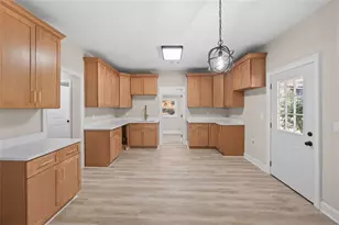 215 Morningside Dr, Covington, GA 30016 - Photo 10