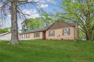 140 Apple Valley Dr, Woodstock, GA 30188 - Photo 2