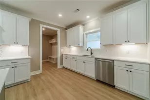 327 Pine Cir, Monroe, GA 30655 - Photo 16