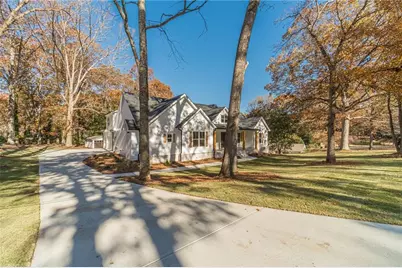 327 Pine Circle, Monroe, GA 30655 - Photo 2