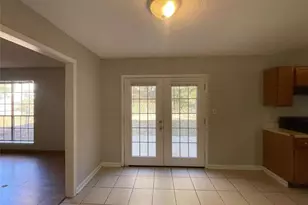 6387 Seths Way, Lithonia, GA 30058 - Photo 4