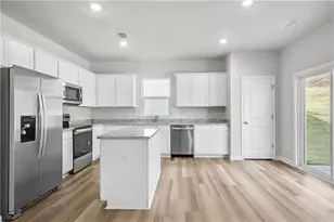 3110 Whitman Ct, Gainesville, GA 30507 - Photo 10