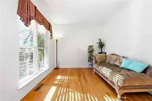 2262 Silver Fox Ln, Buford, GA 30519 - Photo 4