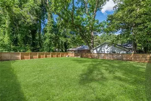 3275 Dodson Dr, East Point, GA 30344 - Photo 24