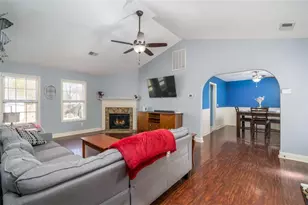 18 Hedgerow Ct SE, Cartersville, GA 30120 - Photo 4