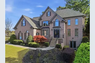 585 St Regis Lane, Alpharetta, GA 30022 - Photo 2