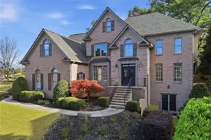 585 St Regis Ln, Alpharetta, GA 30022 - Photo 2