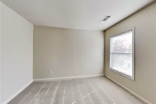 7770 Harbison Hollow Ln, Suwanee, GA 30024 - Photo 20