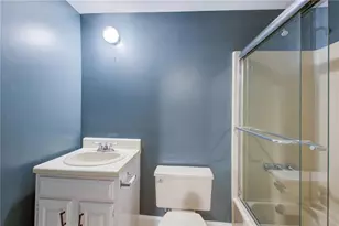 200 Cameron Ridge Dr, Atlanta, GA 30328 - Photo 42