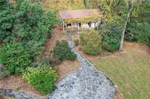 200 Cameron Ridge Dr, Atlanta, GA 30328 - Photo 14