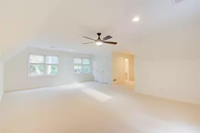 200 Cameron Ridge Drive, Atlanta, GA 30328 - Photo 38