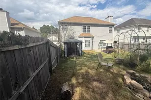 7035 Red Maple Ln, Lithonia, GA 30058 - Photo 4