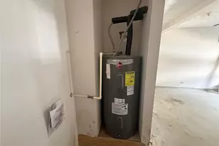 7035 Red Maple Ln, Lithonia, GA 30058 - Photo 18