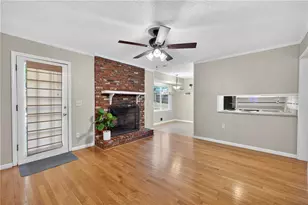 2577 Glen Circle, Lawrenceville, GA 30044 - Photo 14