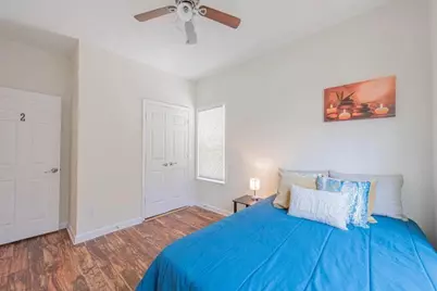 2045 Lois Place NW, Atlanta, GA 30318 - Photo 4