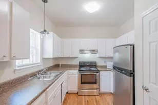 2045 Lois Pl NW, Atlanta, GA 30318 - Photo 2