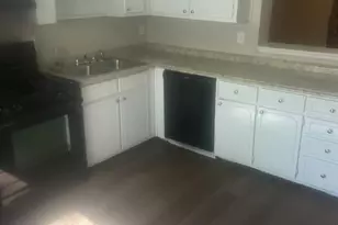 8511 Pineland Dr, Jonesboro, GA 30238 - Photo 6