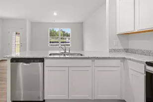 5981 Skylar Dr, Atlanta, GA 30336 - Photo 8