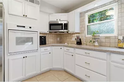 1985 Kingswood Drive, Marietta, GA 30066 - Photo 14