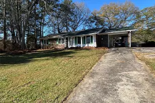 814 Shannon Cir NE, Rome, GA 30161 - Photo 2