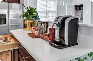 2835 Peek Road NW, Atlanta, GA 30318 - Photo 2