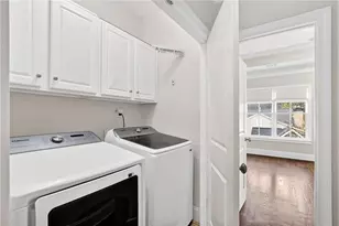 841 Inman Vlg Pkwy NE, Atlanta, GA 30307 - Photo 18