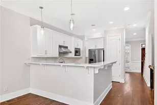 841 Inman Vlg Pkwy NE, Atlanta, GA 30307 - Photo 8