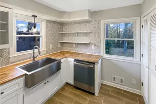 48 Russell Rd, Lawrenceville, GA 30043 - Photo 12