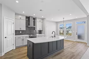 72 Clear Lk Pkwy, Hoschton, GA 30548 - Photo 10