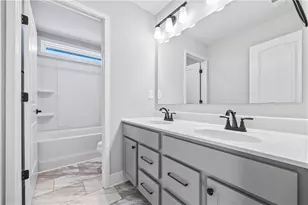 72 Clear Lk Pkwy, Hoschton, GA 30548 - Photo 28