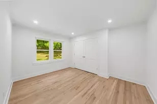 2385 Perkerson Rd SW, Atlanta, GA 30315 - Photo 26