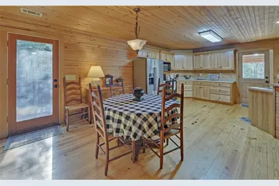 1056 Sweetwater Drive, Clarkesville, GA 30523 - Photo 8