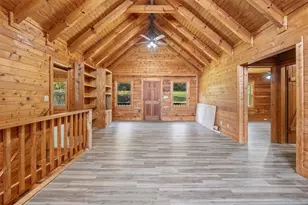 910 Brush Town Rd, Cisco, GA 30708 - Photo 8