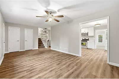 930 Kings Court, Woodstock, GA 30189 - Photo 6