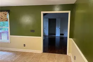 920 Sugar Creek Dr, Conyers, GA 30094 - Photo 10