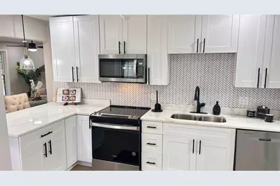 5324 Joan Of Arc, Atlanta, GA 30349 - Photo 6